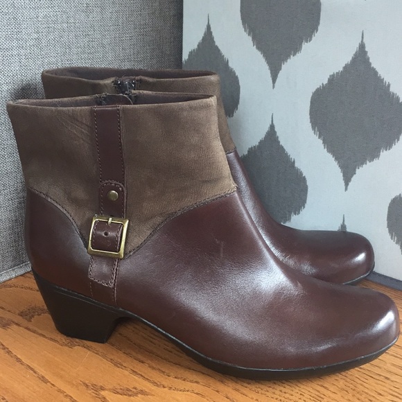 clarks bendables leather ankle boots